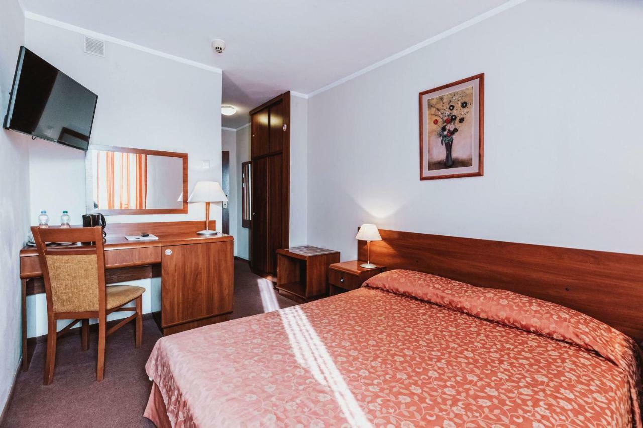 Hotel Gromada Lomza Exterior photo